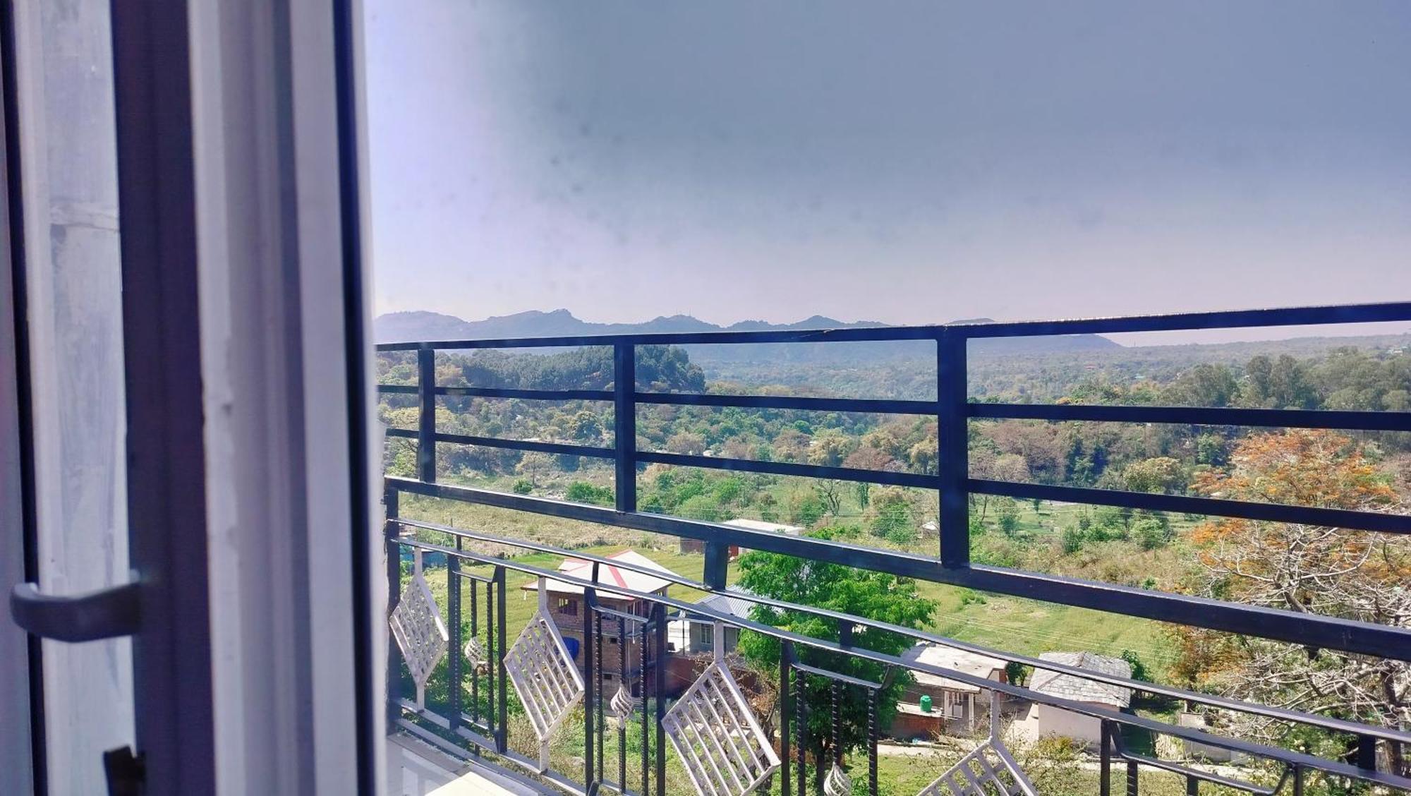 Hotel Binwa View Baijnath Екстер'єр фото